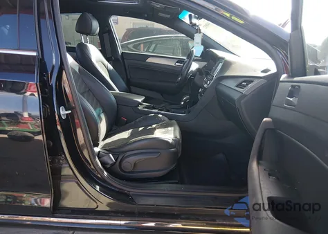 2018 Hyundai Sonata Sport z USA, uszkodzony, nr VIN 5NPE34AF3JH641512